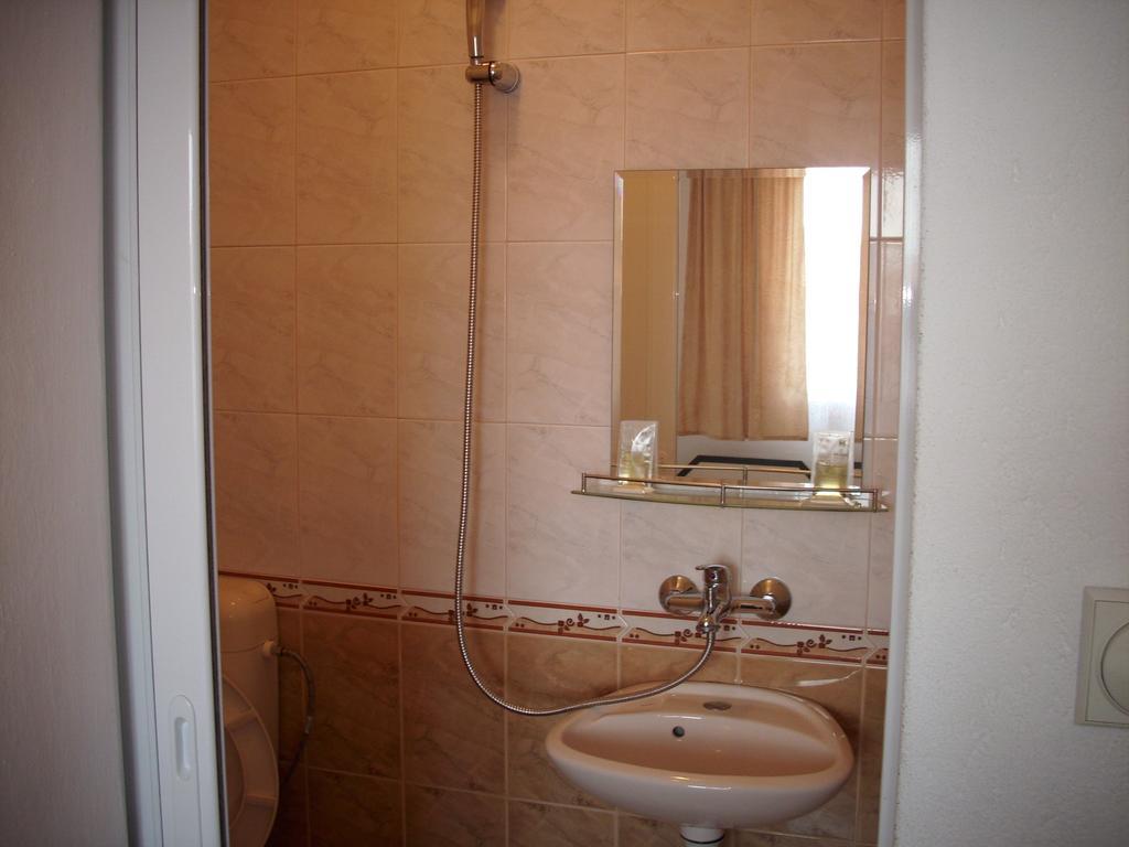 Georgievi Guest House Pomorie Exterior photo