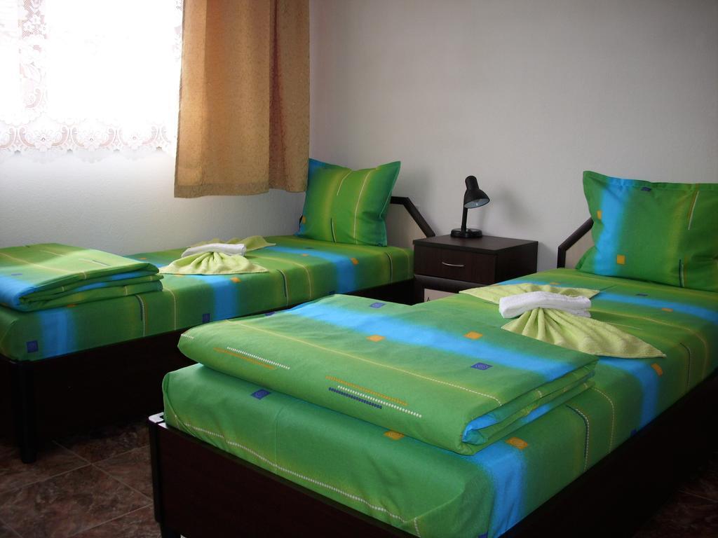 Georgievi Guest House Pomorie Exterior photo