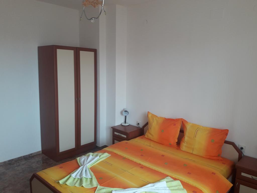 Georgievi Guest House Pomorie Exterior photo